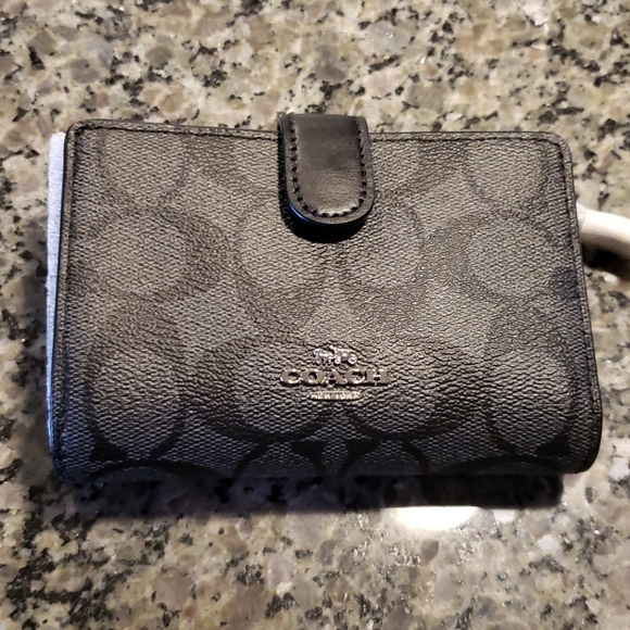 Coach Handbags - Coach Wallet